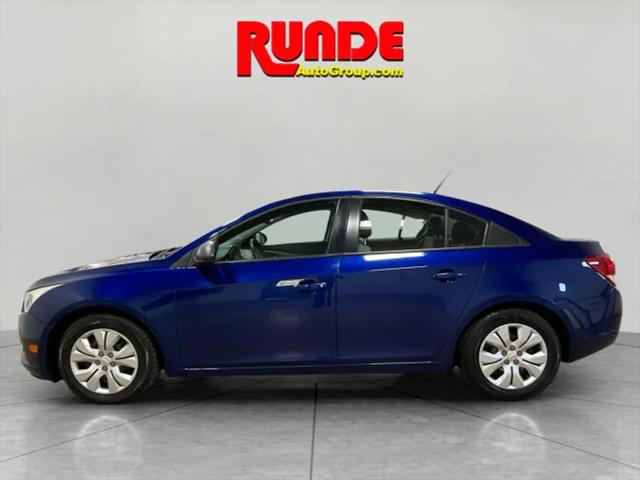 2013 Chevrolet Cruze LS Manual