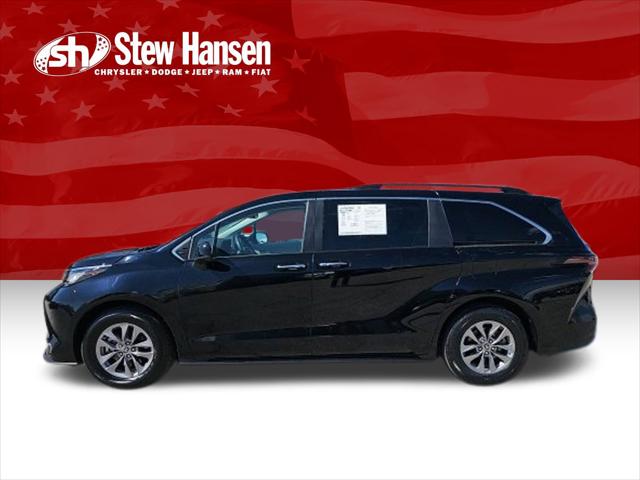2023 Toyota Sienna XLE