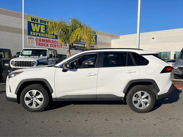 2020 Toyota RAV4 LE