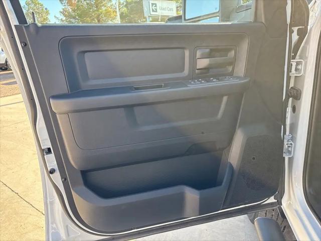 2025 Ram 2500 Tradesman Crew Cab 4x4 8' Box