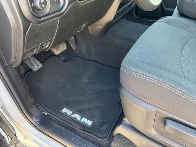 2025 Ram 2500 Tradesman Crew Cab 4x4 8' Box