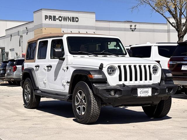 2020 Jeep Wrangler Unlimited Black and Tan 4X4