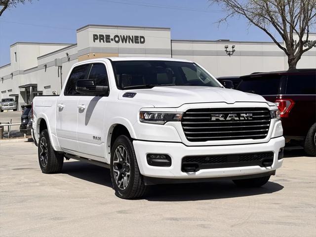 2025 RAM 1500 Laramie Crew Cab 4x4 57 Box