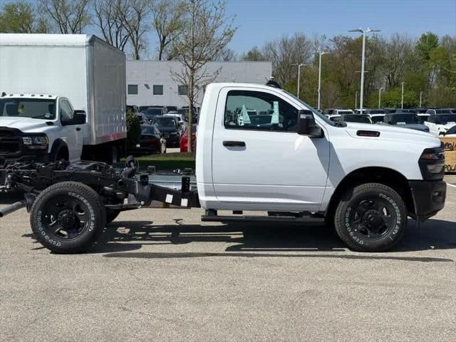 2025 RAM Ram 3500 RAM 3500 TRADESMAN REGULAR CAB 4X4 8 BOX