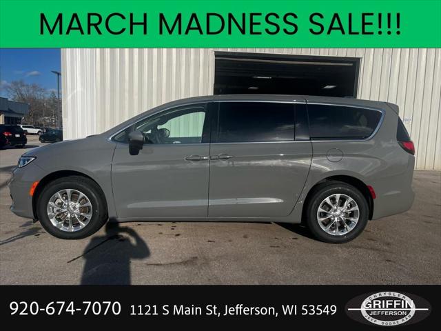 2023 Chrysler Pacifica Touring L AWD