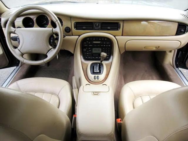 2000 Jaguar XJ L