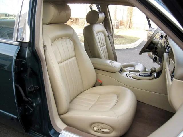 2000 Jaguar XJ L