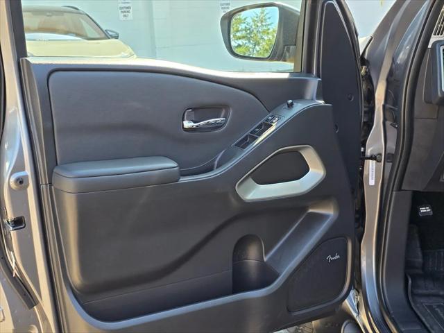 2024 Nissan Frontier Crew Cab SL 4x4