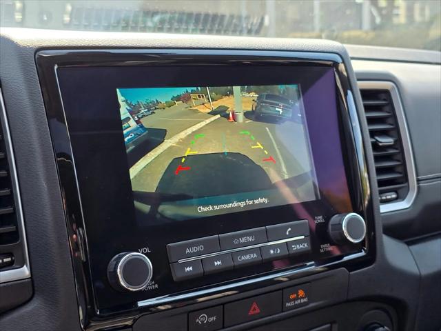 2024 Nissan Frontier Crew Cab SL 4x4