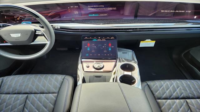 2025 Cadillac Escalade Luxury 1