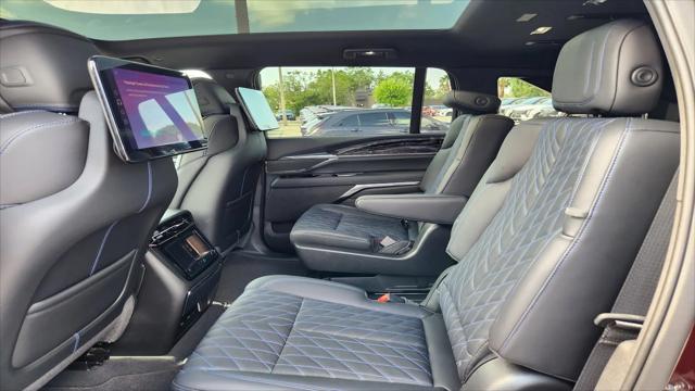 2025 Cadillac Escalade Luxury 1