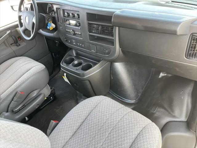 2025 GMC Savana Cargo RWD 2500 Extended Wheelbase Work Van