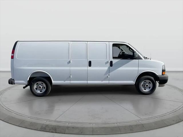 2025 GMC Savana Cargo RWD 2500 Extended Wheelbase Work Van