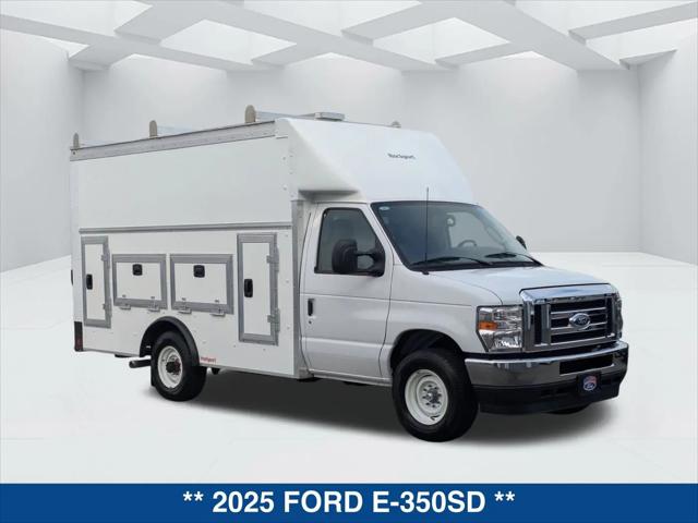 2025 Ford E-350 Cutaway E-Series Cutaway