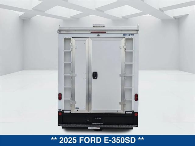 2025 Ford E-350 Cutaway E-Series Cutaway