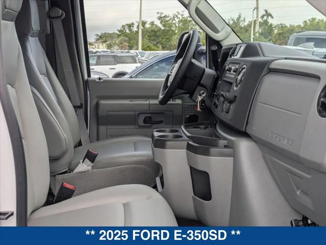 2025 Ford E-350 Cutaway E-Series Cutaway
