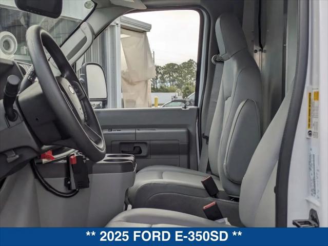 2025 Ford E-350 Cutaway E-Series Cutaway