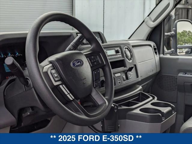 2025 Ford E-350 Cutaway E-Series Cutaway