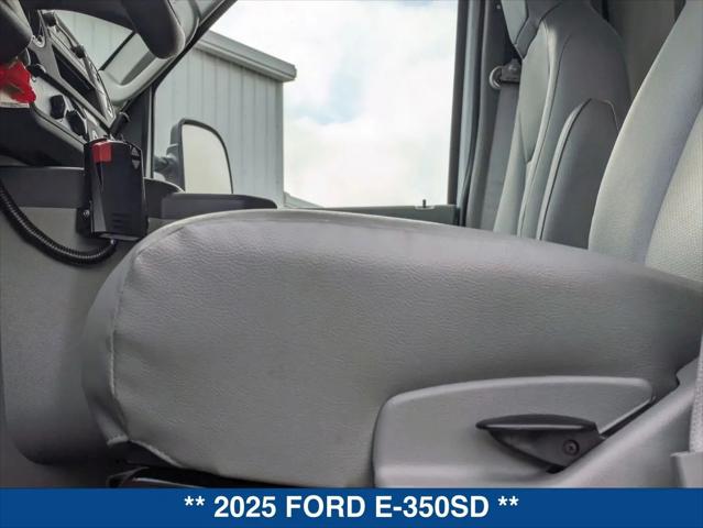 2025 Ford E-350 Cutaway E-Series Cutaway