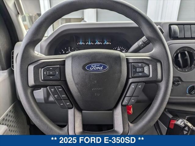 2025 Ford E-350 Cutaway E-Series Cutaway