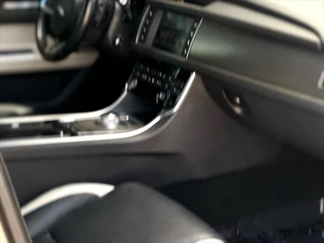 2016 Jaguar XF S
