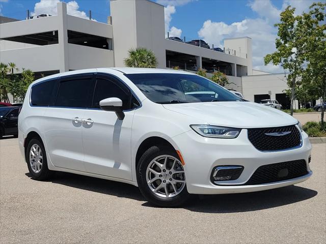 2023 Chrysler Pacifica Touring L for sale in Fort Myers, FL