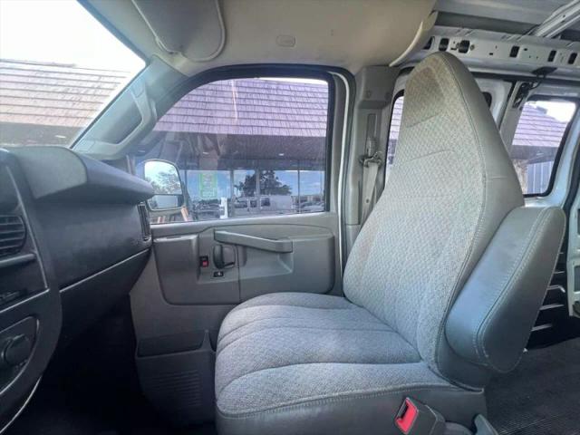 2016 GMC Savana 2500 Work Van