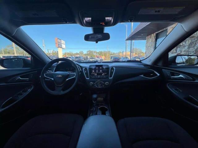 2021 Chevrolet Malibu FWD 1FL