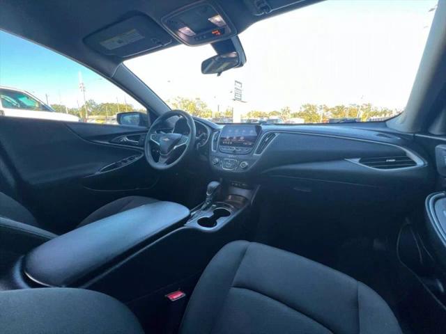 2021 Chevrolet Malibu FWD 1FL