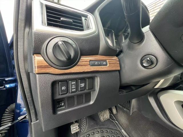 2017 Nissan Titan SL