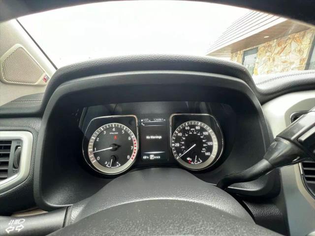 2017 Nissan Titan SL