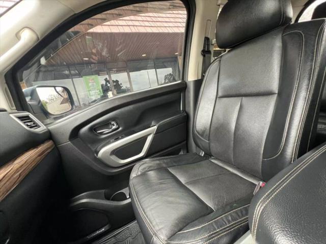 2017 Nissan Titan SL