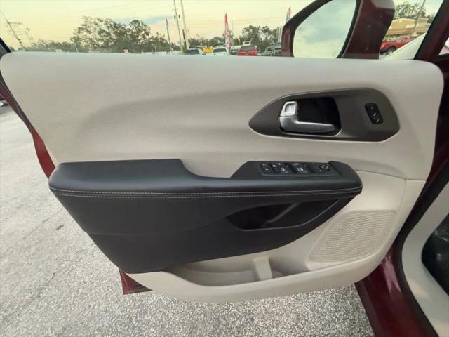 2021 Chrysler Pacifica Touring L
