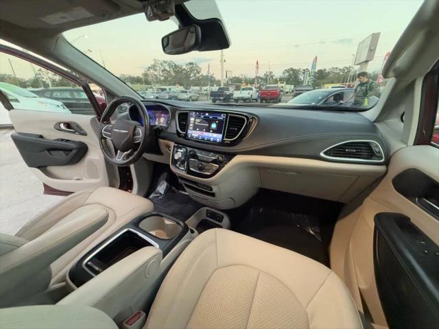 2021 Chrysler Pacifica Touring L