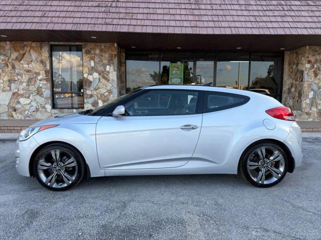 2012 Hyundai Veloster Base w/Black