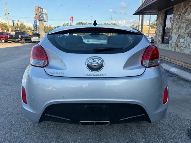 2012 Hyundai Veloster Base w/Black