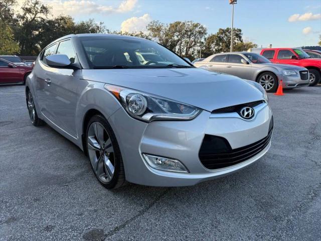 2012 Hyundai Veloster Base w/Black
