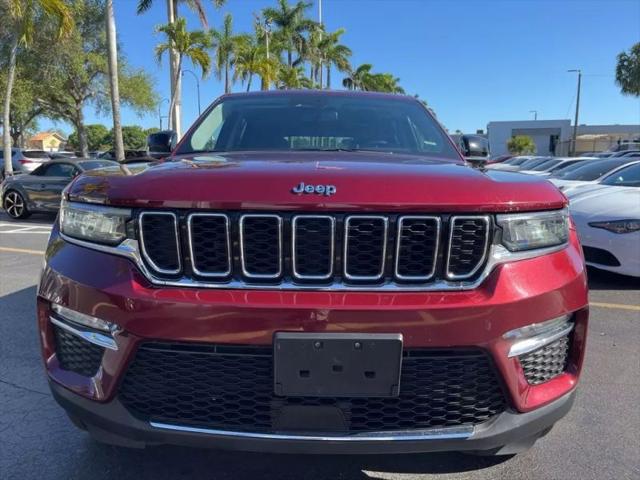 2023 Jeep Grand Cherokee Base