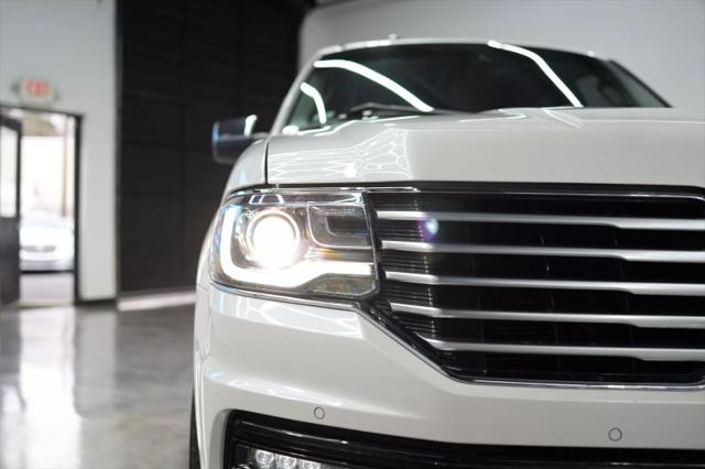 2017 Lincoln Navigator Select