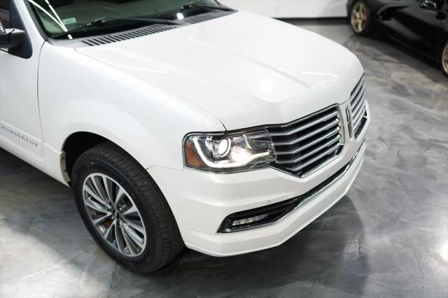 2017 Lincoln Navigator Select