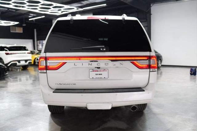 2017 Lincoln Navigator Select