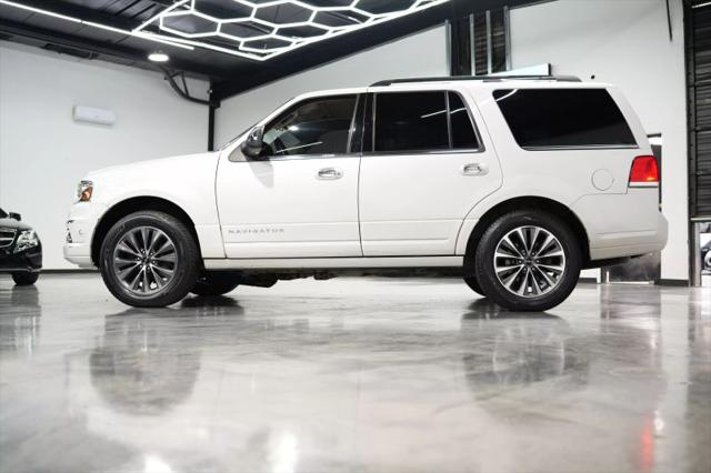 2017 Lincoln Navigator Select