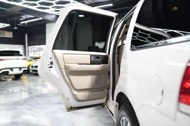 2017 Lincoln Navigator Select