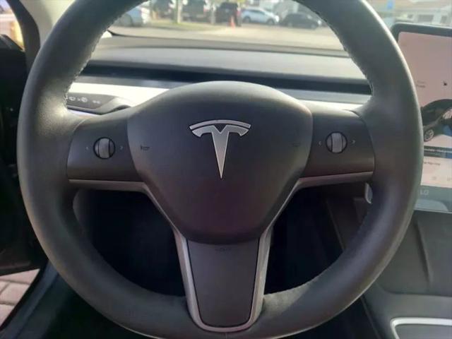 2022 Tesla Model 3 Rear-Wheel Drive