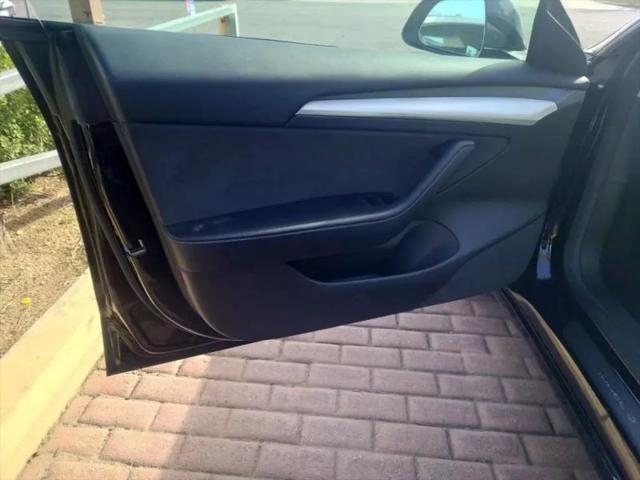2022 Tesla Model 3 Rear-Wheel Drive