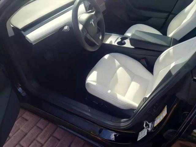 2022 Tesla Model 3 Rear-Wheel Drive