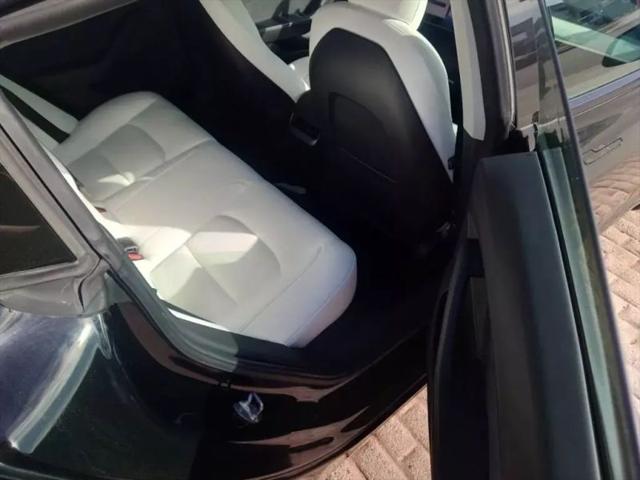2022 Tesla Model 3 Rear-Wheel Drive