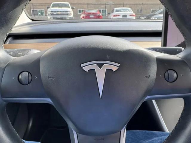 2019 Tesla Model 3 Mid Range