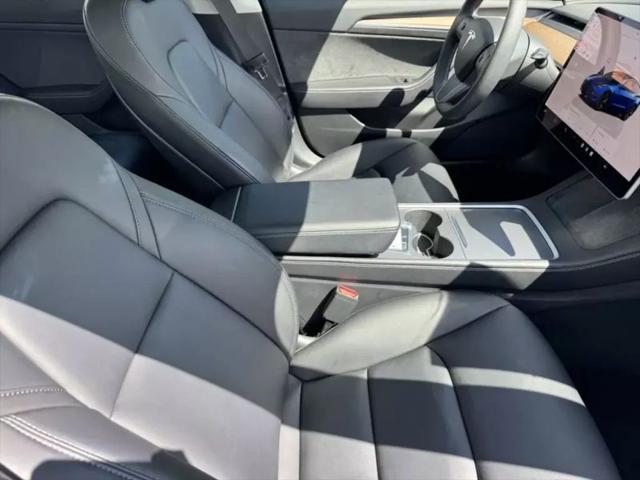 2022 Tesla Model 3 Rear-Wheel Drive