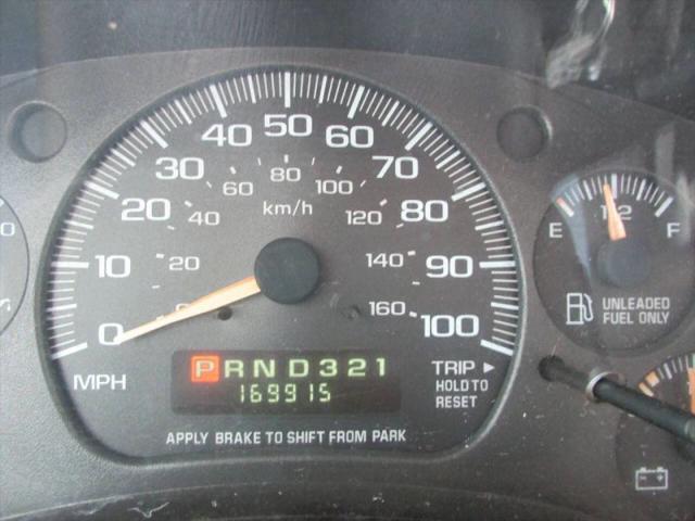 2004 Chevrolet Astro Base